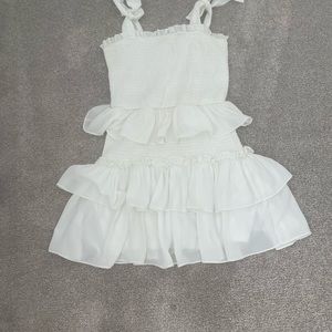 Women’s Impeccable Pig white tie shoulder dress size medium